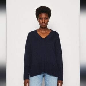 GAP Knit V-neck Sweater